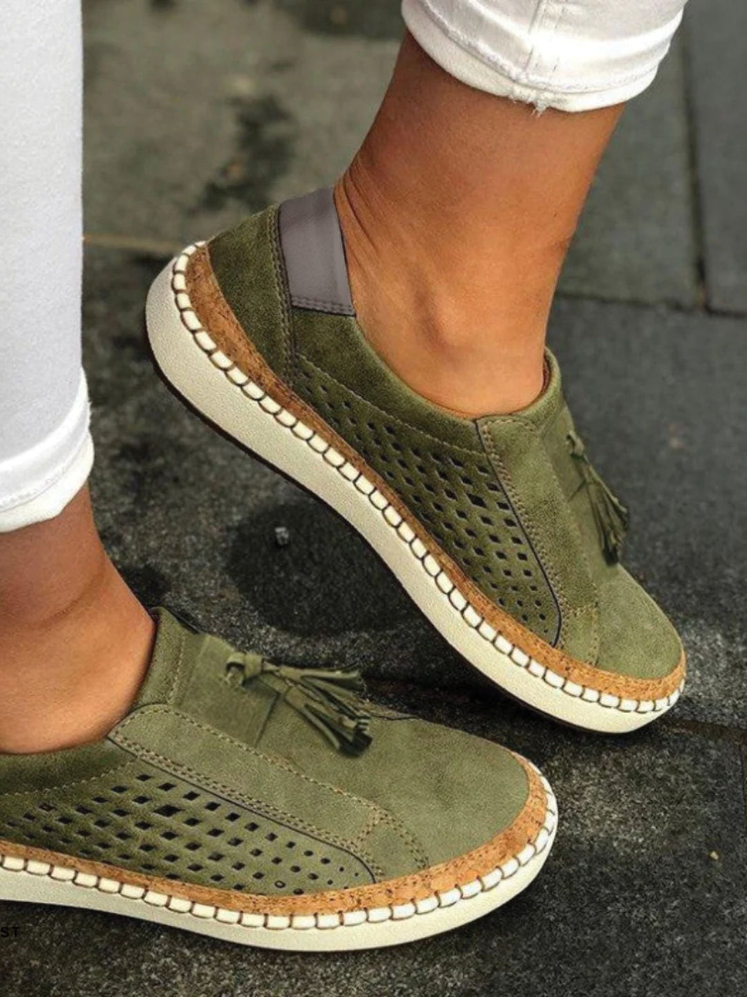 Lightweight Slip-On Shoes for Women Flat Breathable Summer Shoe