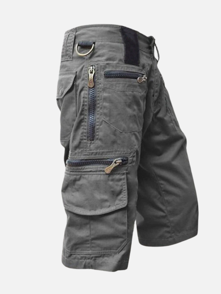 Men’s multifunctional shorts with pockets for everyday wear