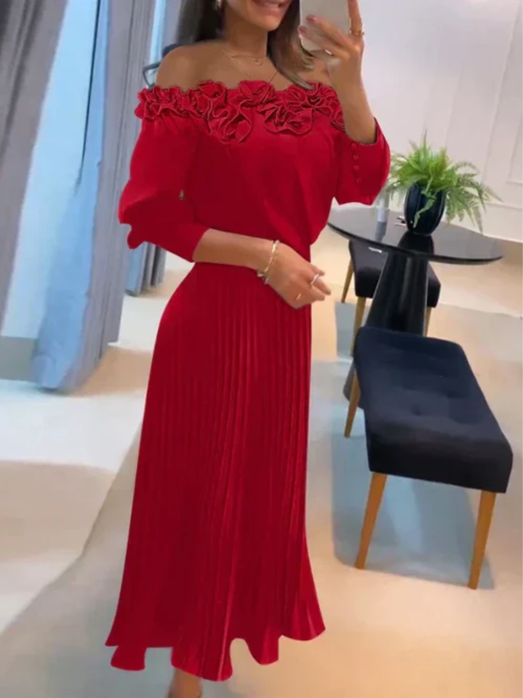 Maxi Dress Flattering Evening Dress for Resort and Travel