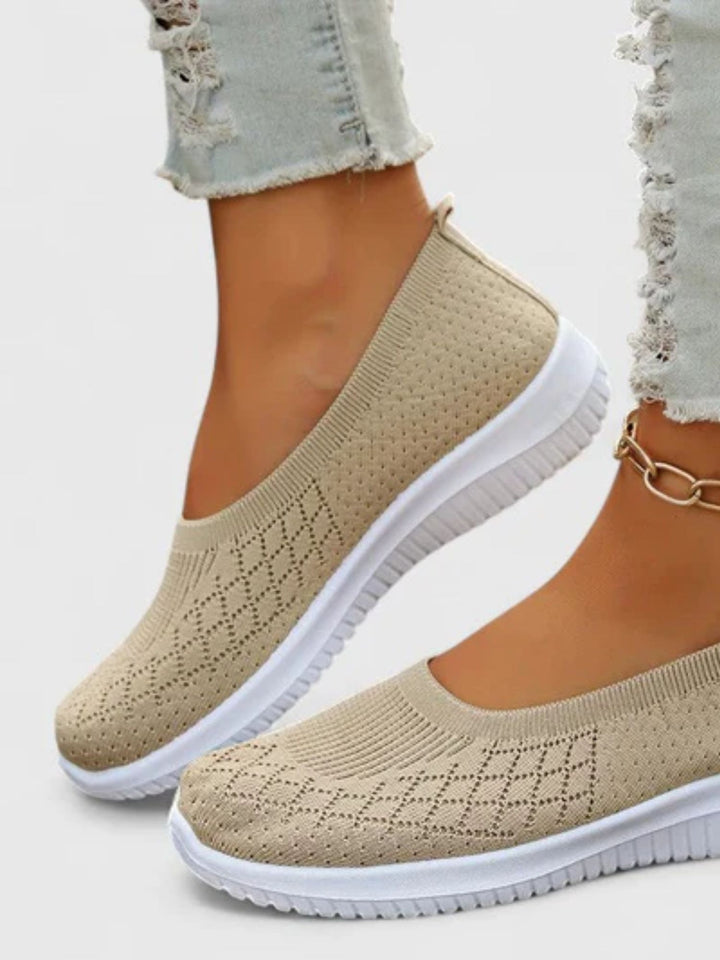 Women’s Slip On Walking Shoes Lightweight Cushion Pain Relief Fit