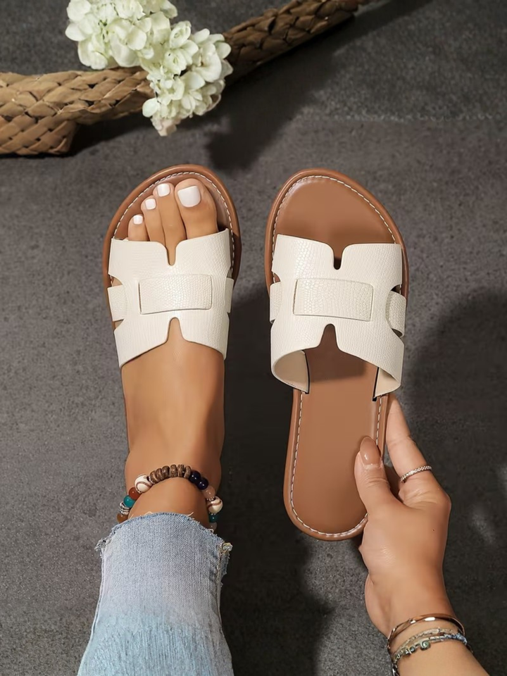 Damskie płaskie sandały na lato, lekkie buty wsuwane do chodzenia