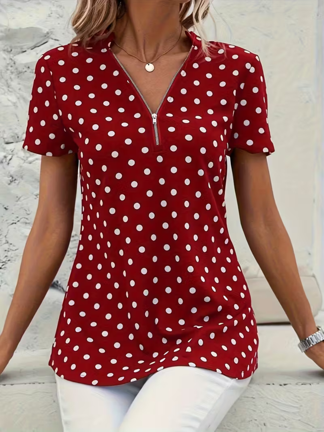 Women’s polka dot zip-up top for casual summer outfits
