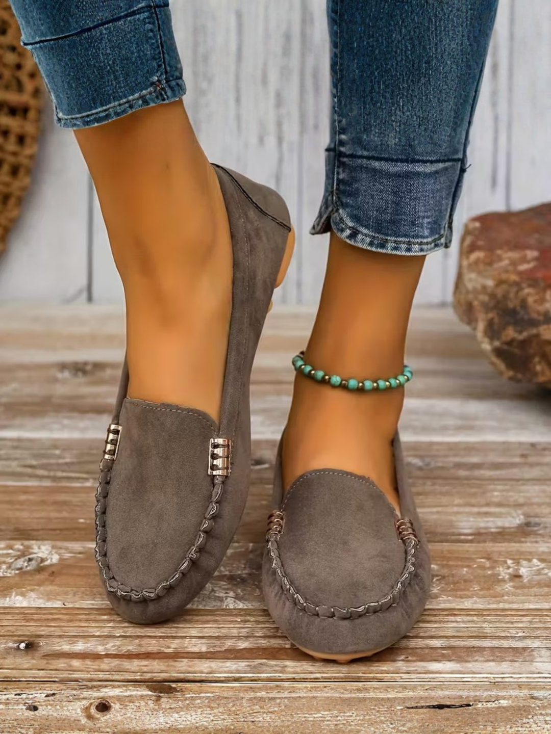 Women’s Comfortable Leather Loafers Slip-On Work Dress Shoes