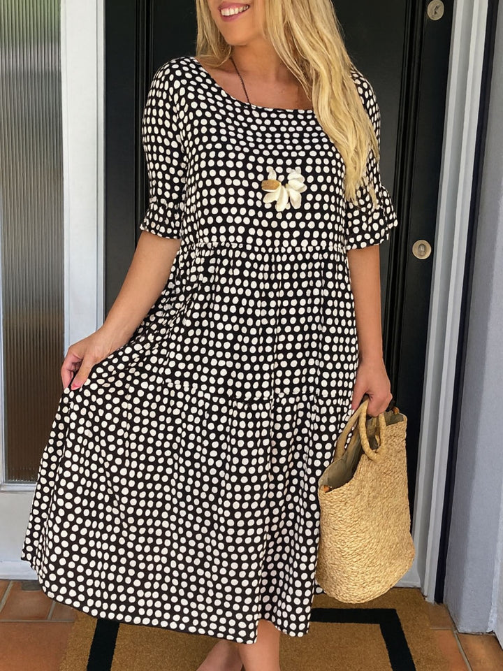 Elegant Midi Dress for Everyday Comfort and Timeless Style